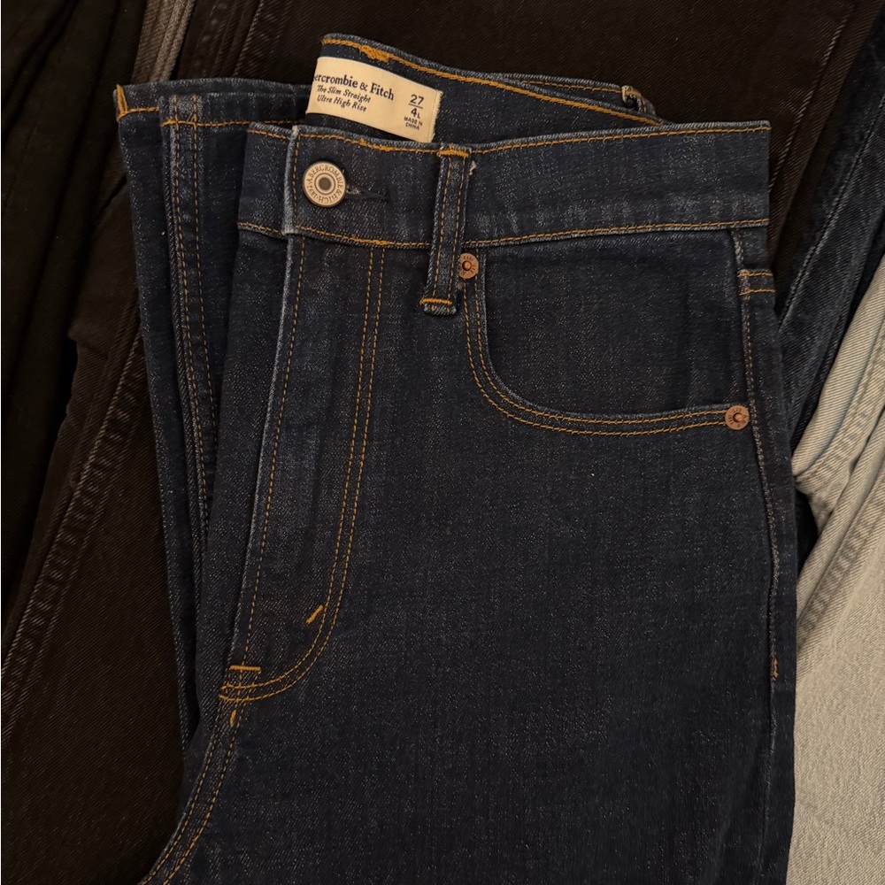 Abercrombie 90s Slim Straight Ultra High Rise Jeans